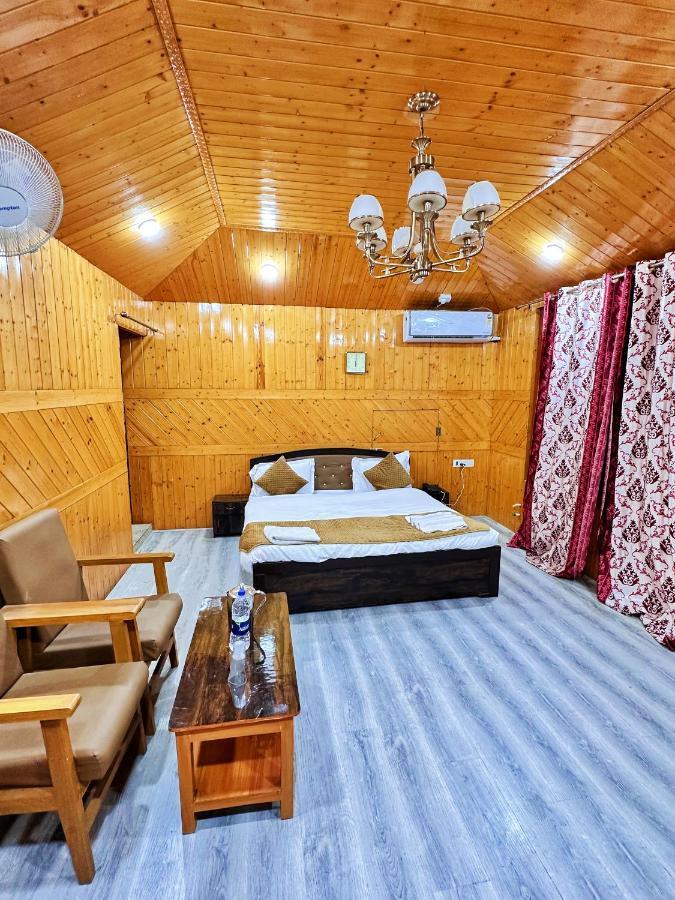 Roseline Inn Srīnagar Eksteriør bilde